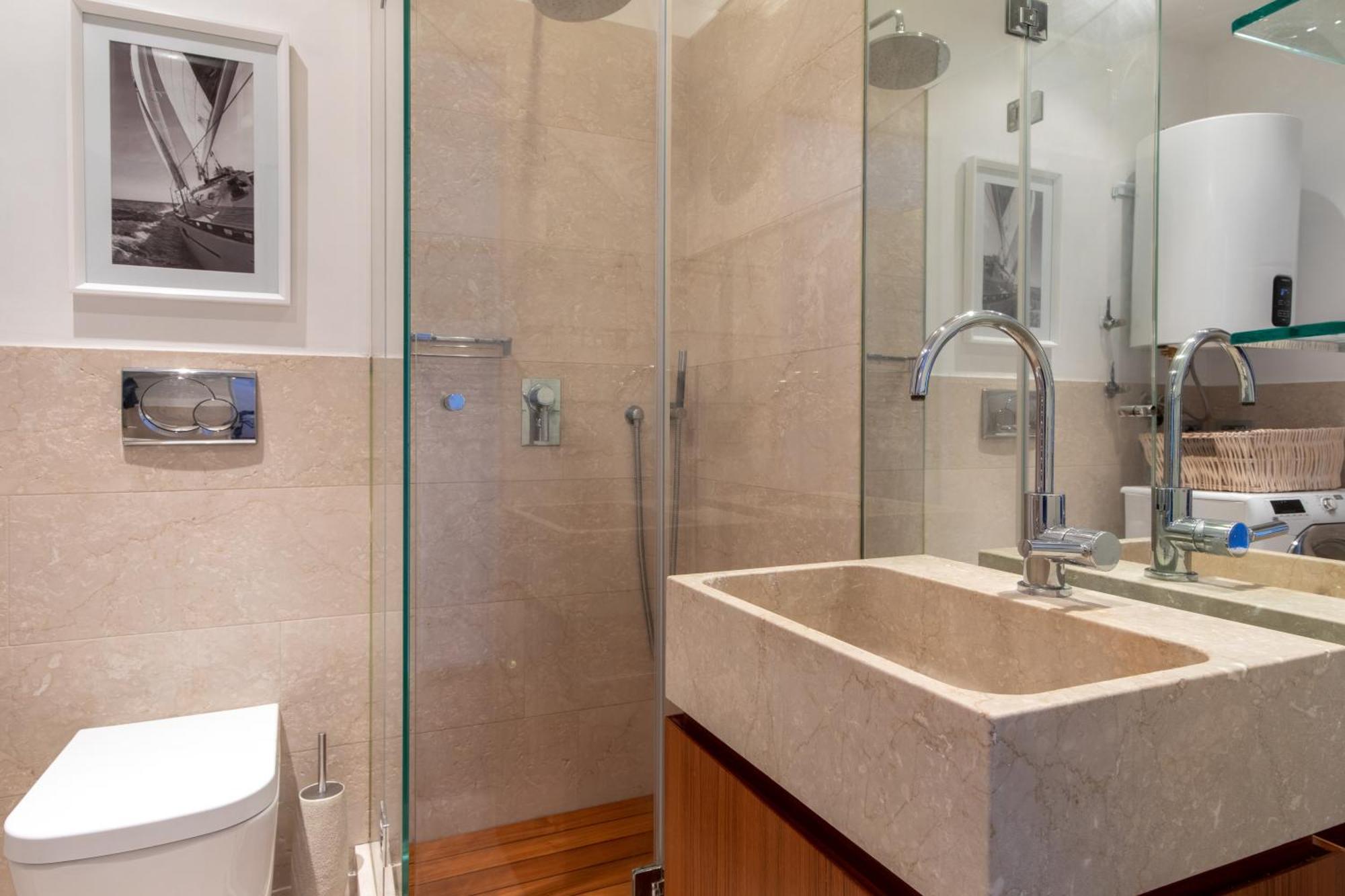 Appartement Porta Venezia- Design Apartment, 2-bedrooms, Netflix, Wifi Milaan