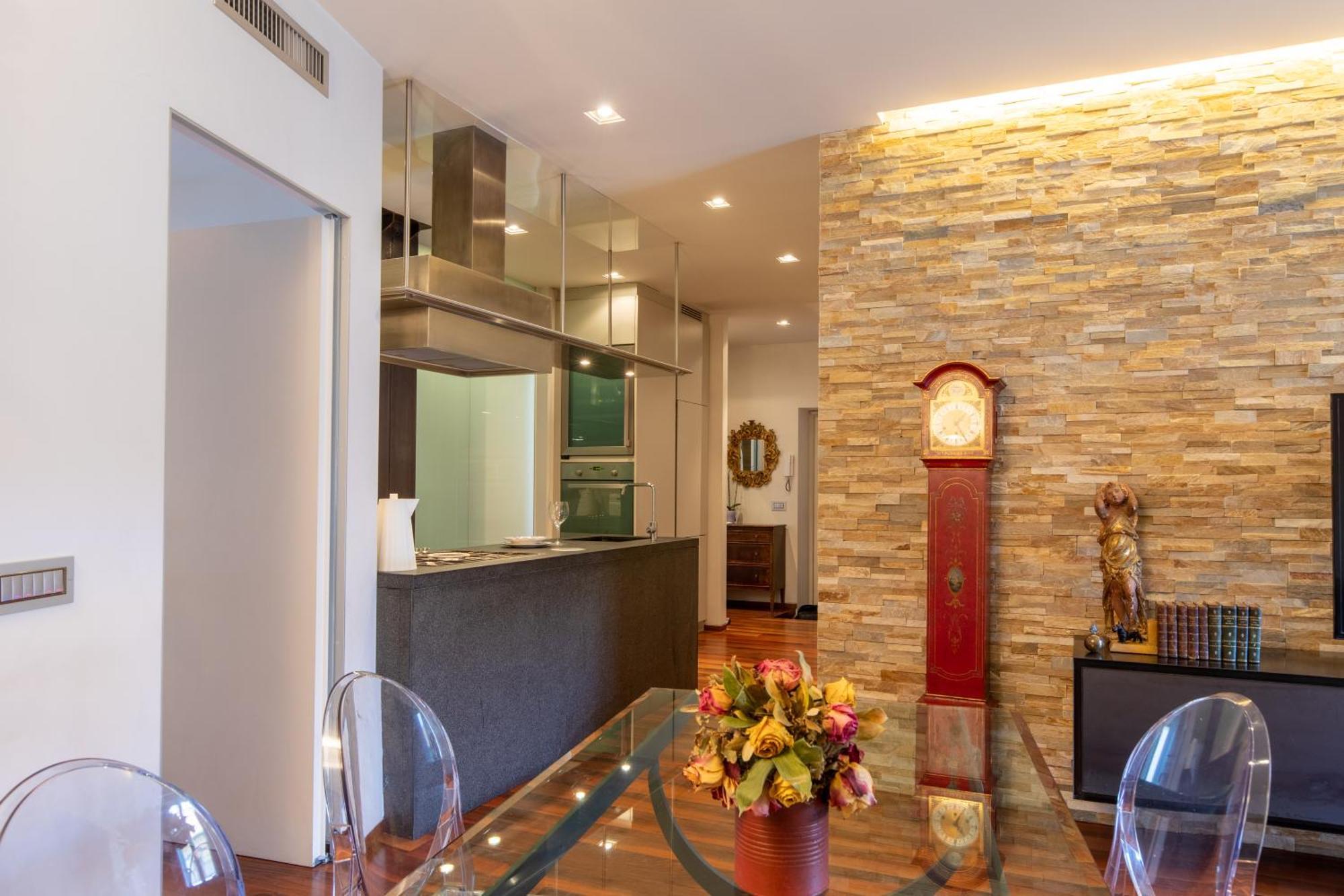 Porta Venezia- Design Apartment, 2-bedrooms, Netflix, Wifi Appartement *